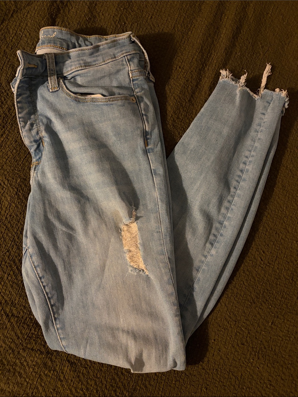 Universal Thread Light Blue Ripped Skinny Jeans - Picture 3 of 4